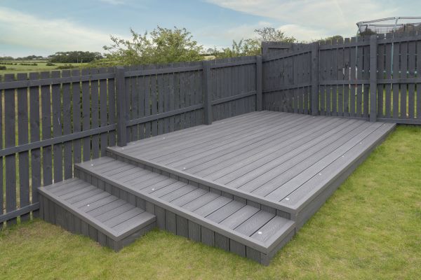 Cost of Vinyl Deck Construction in Hampstead